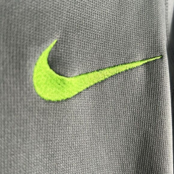🔥 Nike Therma-Fit Men's Gray/Neon 1/4 Zip Pull Over Fleece Sweatshirt Sz L -EUC - Picture 5 of 8